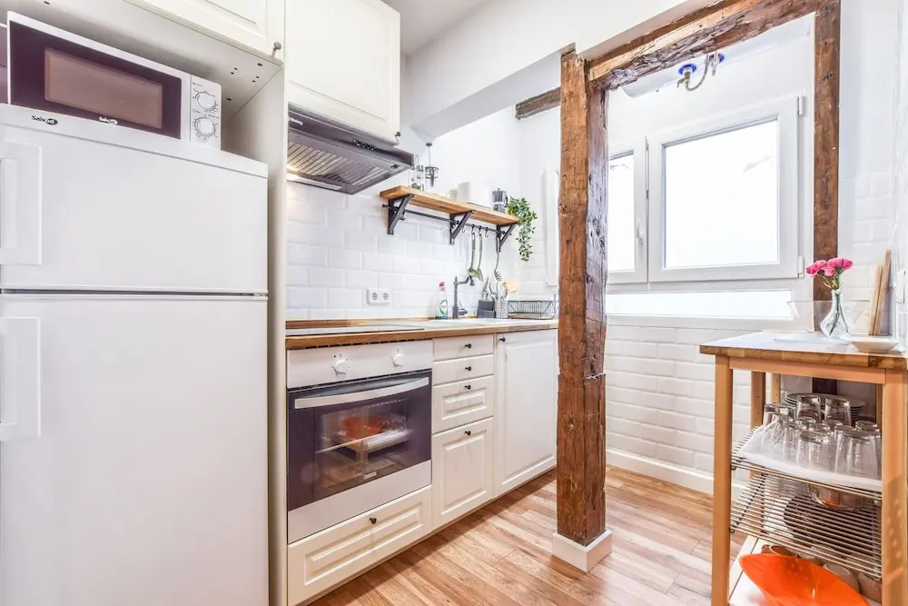 Room to Rent Plaza de Chueca Apartment
