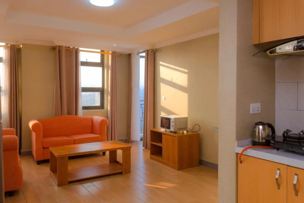 Tropical Plaza Apartments