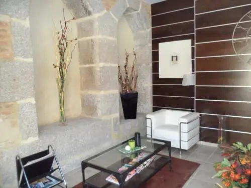 El Aparthotel