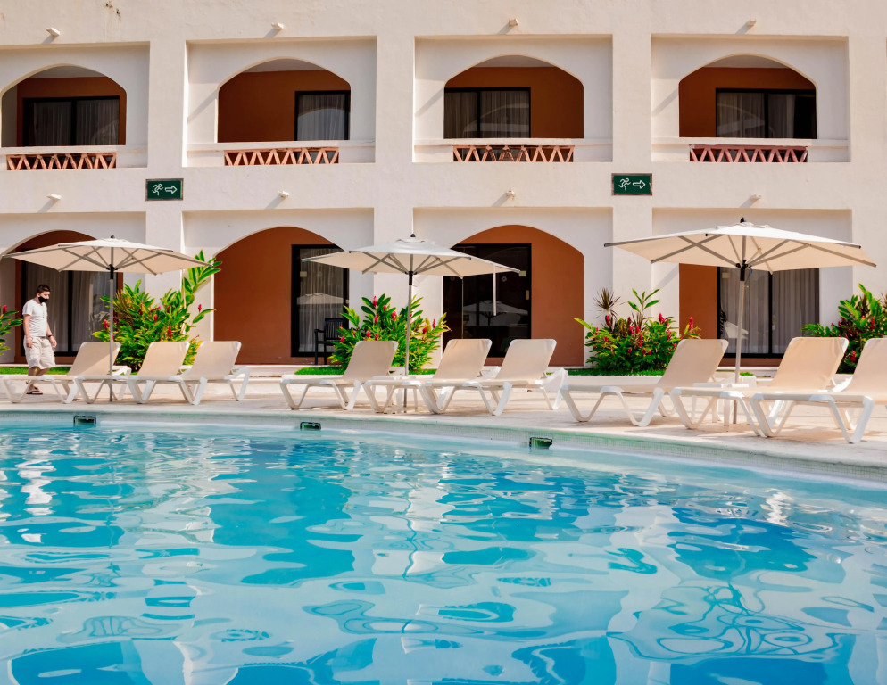 Plaza Pelicanos Club Beach Resort All Inclusive
