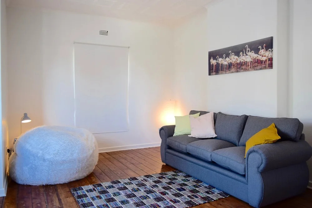 4 Bedroom House With Views of Table Mountain