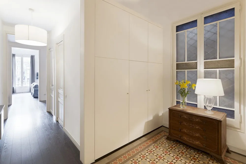 Fira Luxury Nextdoor