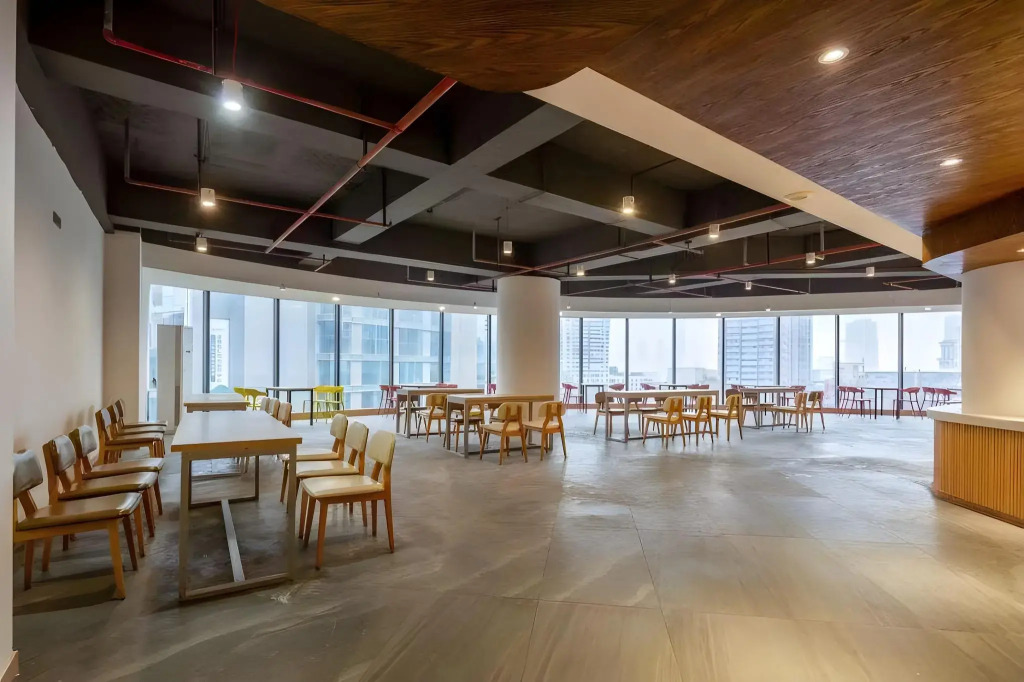 Today High-rise River View Homestay (Chongqing Jiefangbei Pedestrian Street Hong Ya Dong)