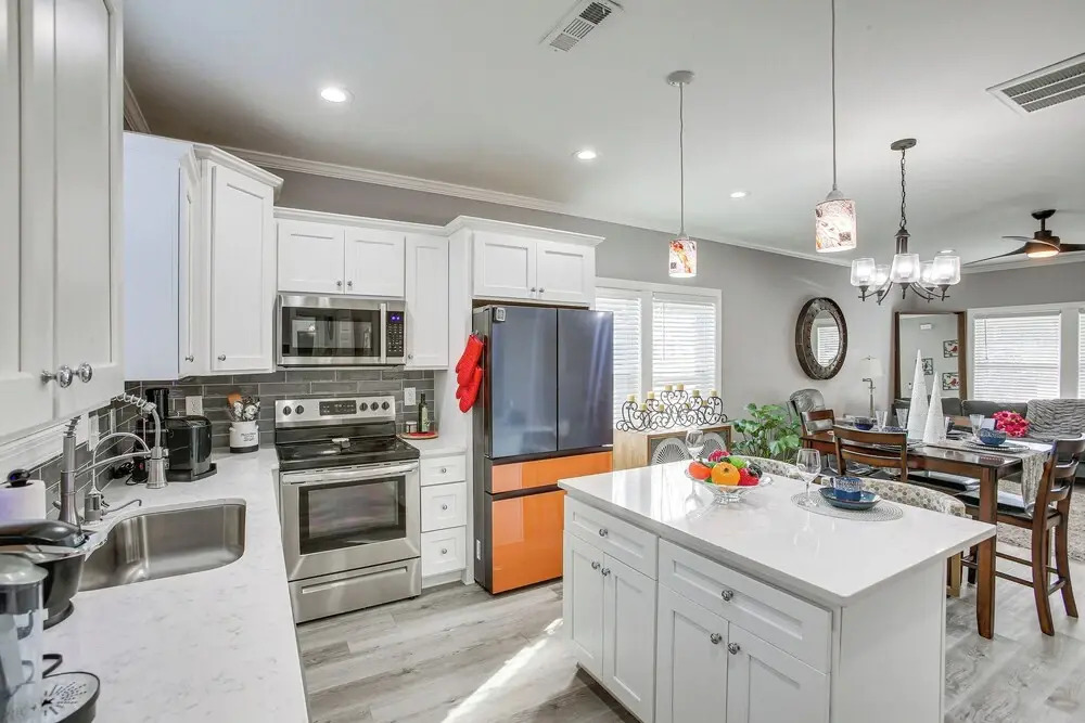 Pet-friendly Gallatin Home w/ Deck, 1 Mi to Town!