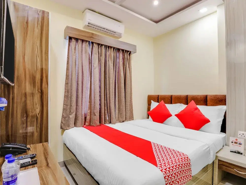 OYO 596 Samarth Inn