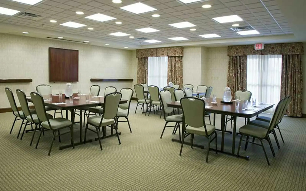 Homewood Suites by Hilton Chesapeake - Greenbrier