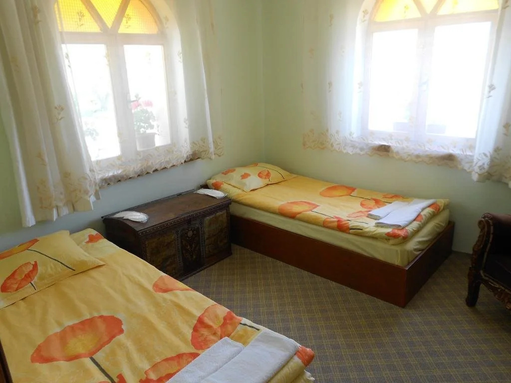 Valleypark Hotel - Hostel