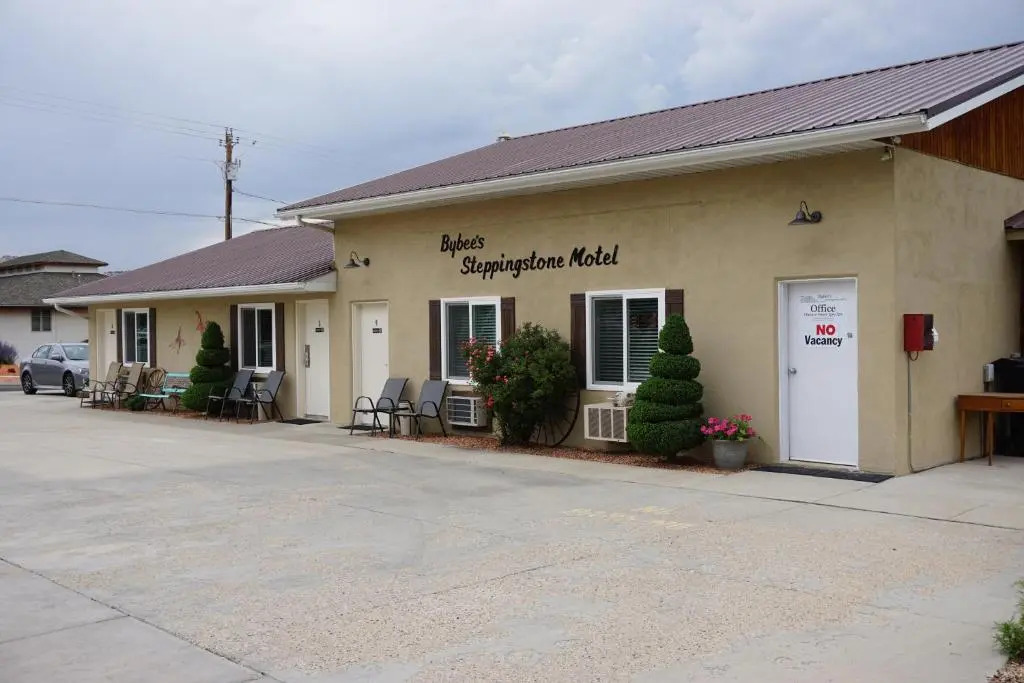 Bybees Steppingstone Motel