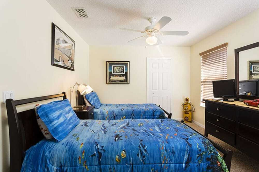 Villa W049 Kensington Drive, Legacy Park 4 Bedroom Villa