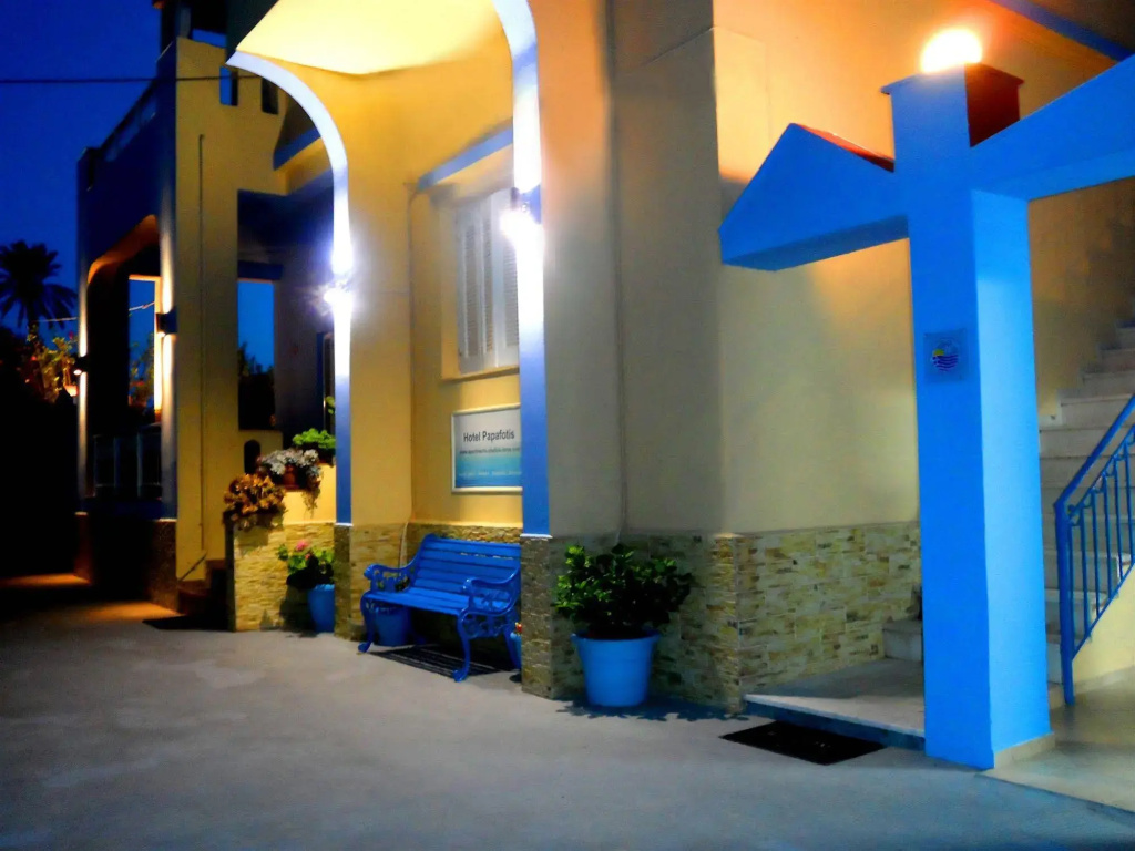Papafotis Apartments & Suites