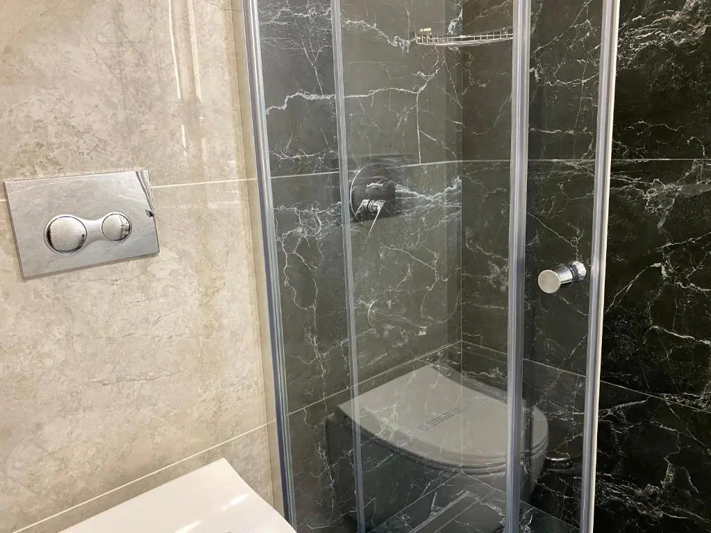 RW BOUTIQUE HOTEL