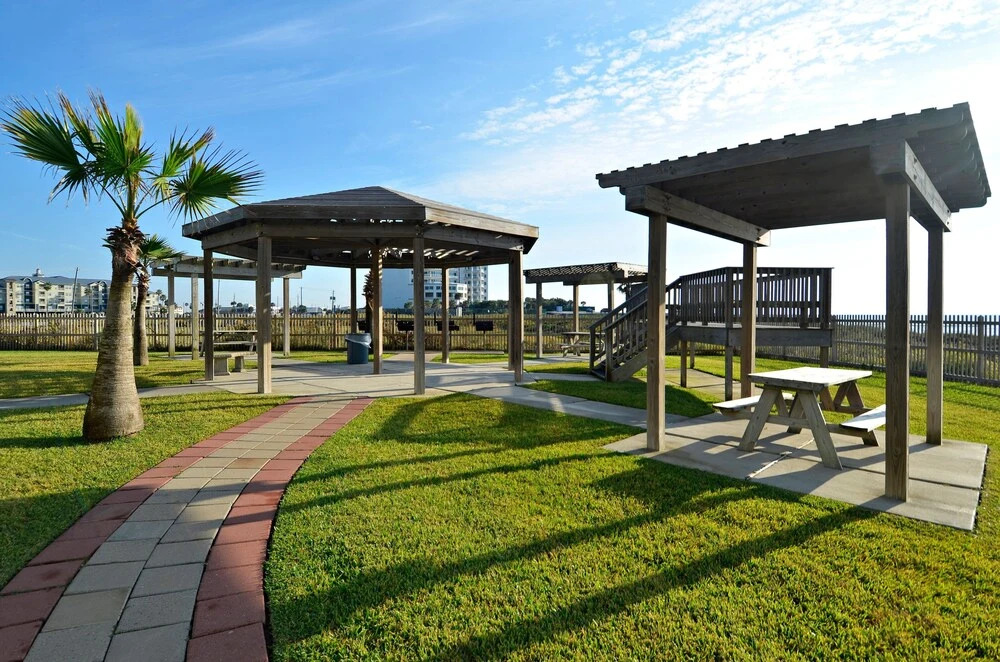 Seascape 2205 1 Bedroom Condo by RedAwning