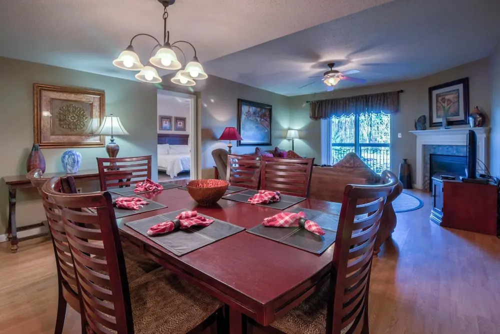 Cedar Lodge 201