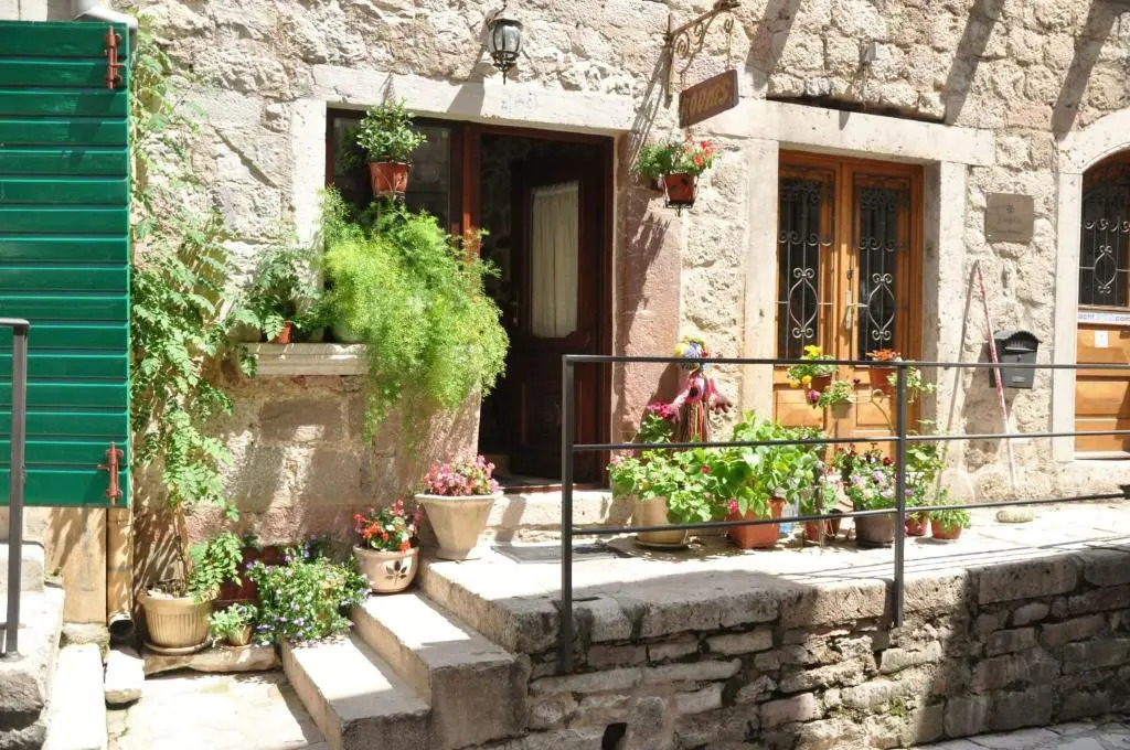 VG Three Bedroom Castle