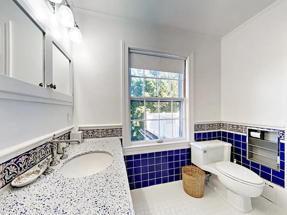 39 Spruce Street Home 5 Bedrooms 3 Bathrooms Home
