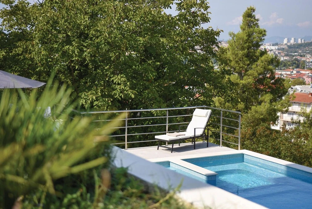 Luxurious Home In Podstrana