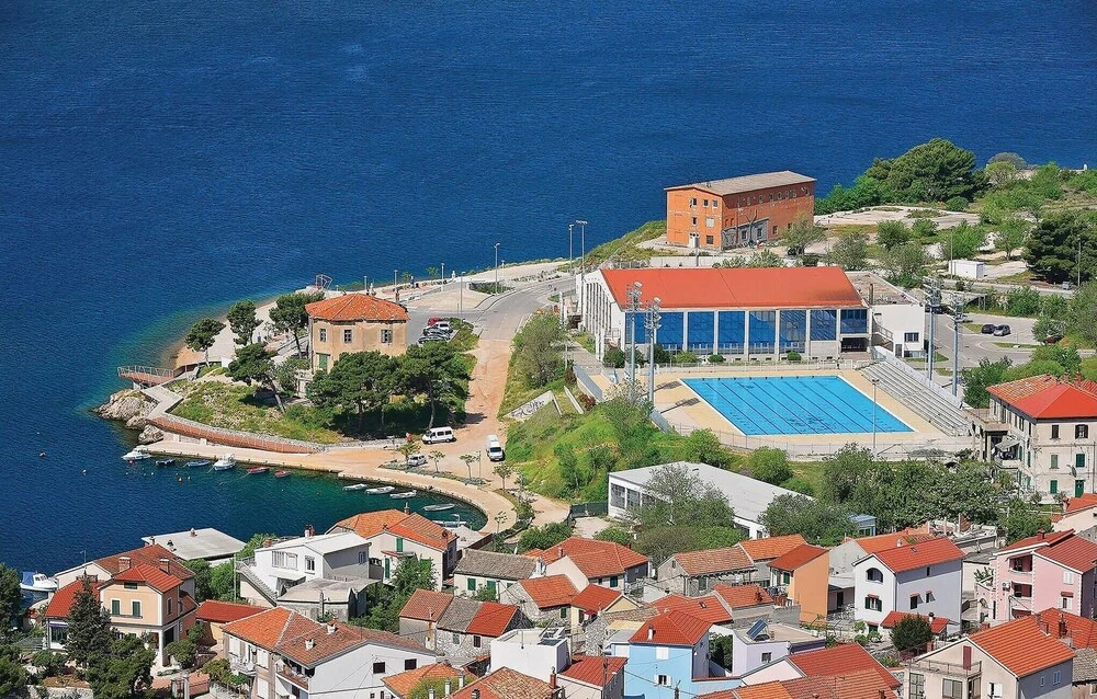 Awesome Apartment in Jadrtovac With 2 Bedrooms and Wifi