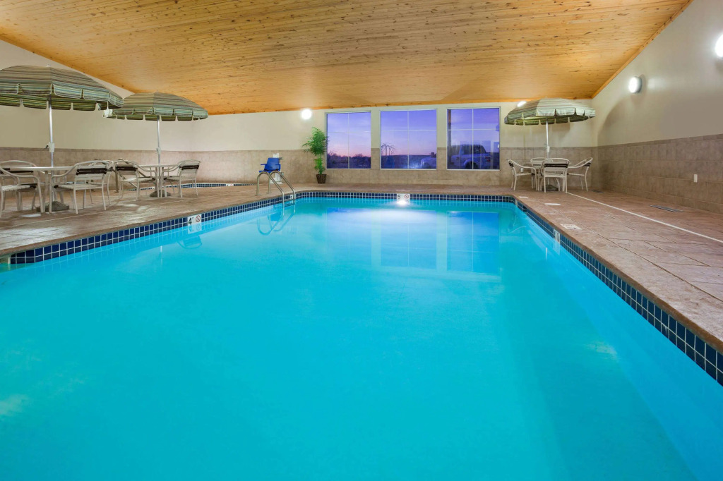 AmericInn by Wyndham Osage