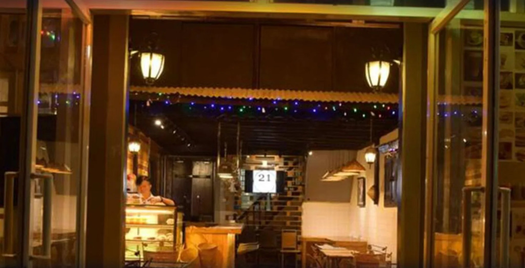 21 Hostel