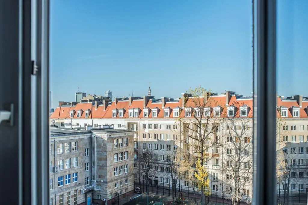 Plac Zbawiciela - 2 Rooms, 4 Beds - Sleeps 6 Comfortably