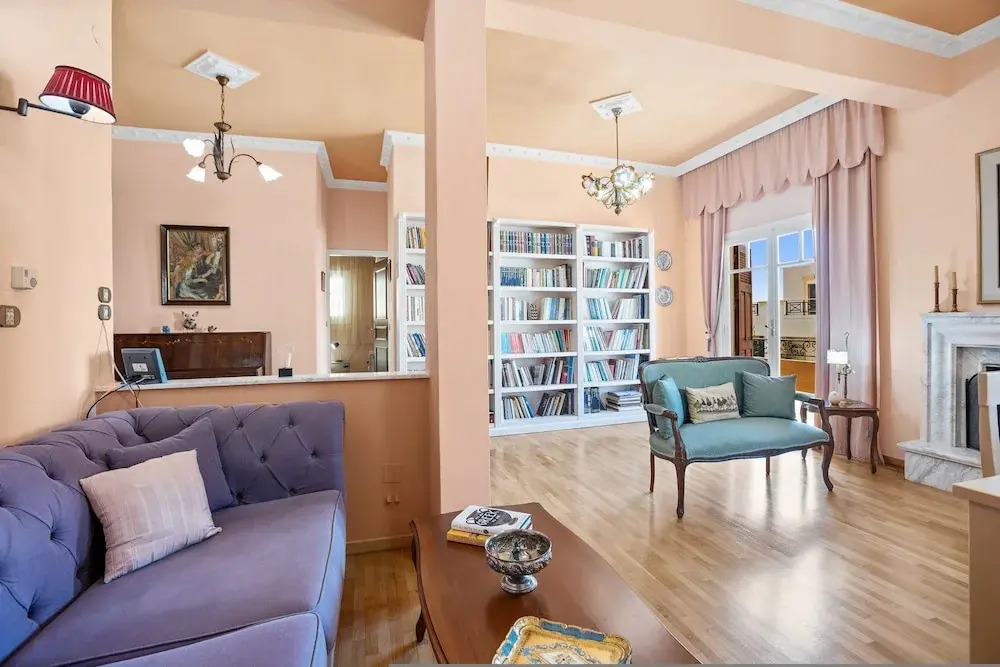 Artistic Apartment in Chania