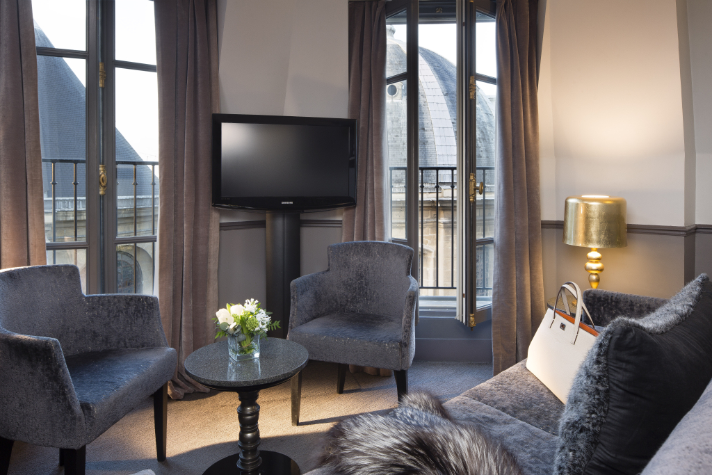 Hotel Lumen Paris Louvre