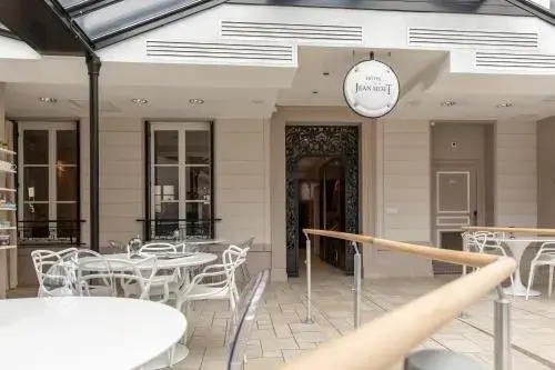 Hotel Jean Moët