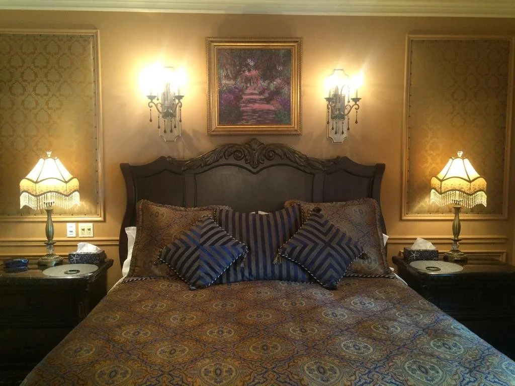 Rose Manor Inn B & B