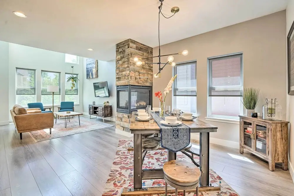 Spacious Old Town North Home w/ Rooftop Deck!