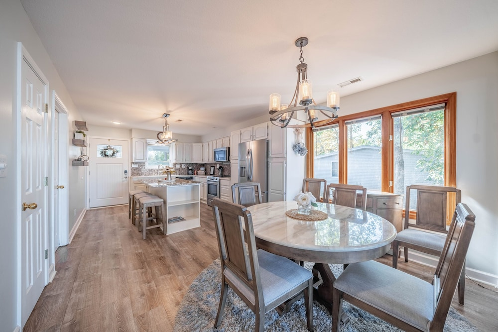 Lakefront Luxury With Boat Slip, Decks & Kayaks at 17mm