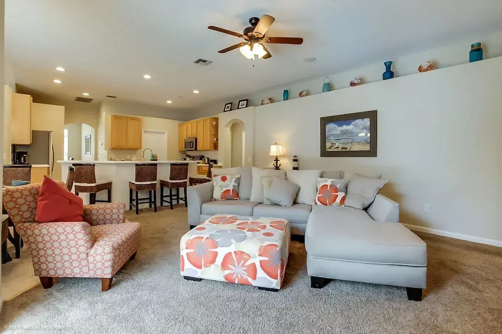 Fantastically Decorated 4 bed 3 Bath