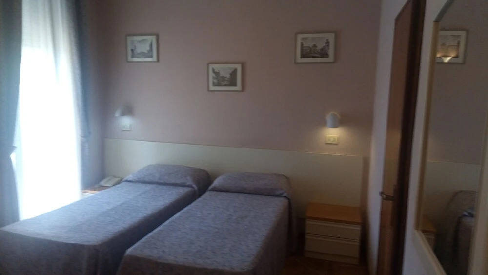 HOTEL PERLA