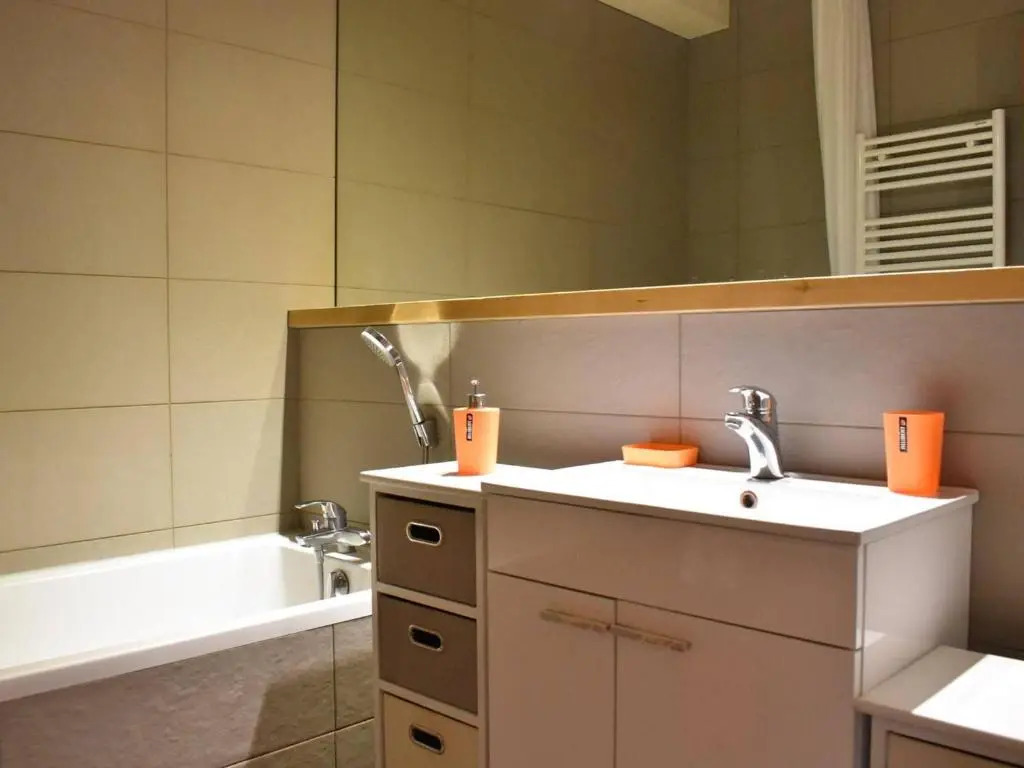 Appartement Méribel, 1 pièce, 4 personnes - FR-1-180-30
