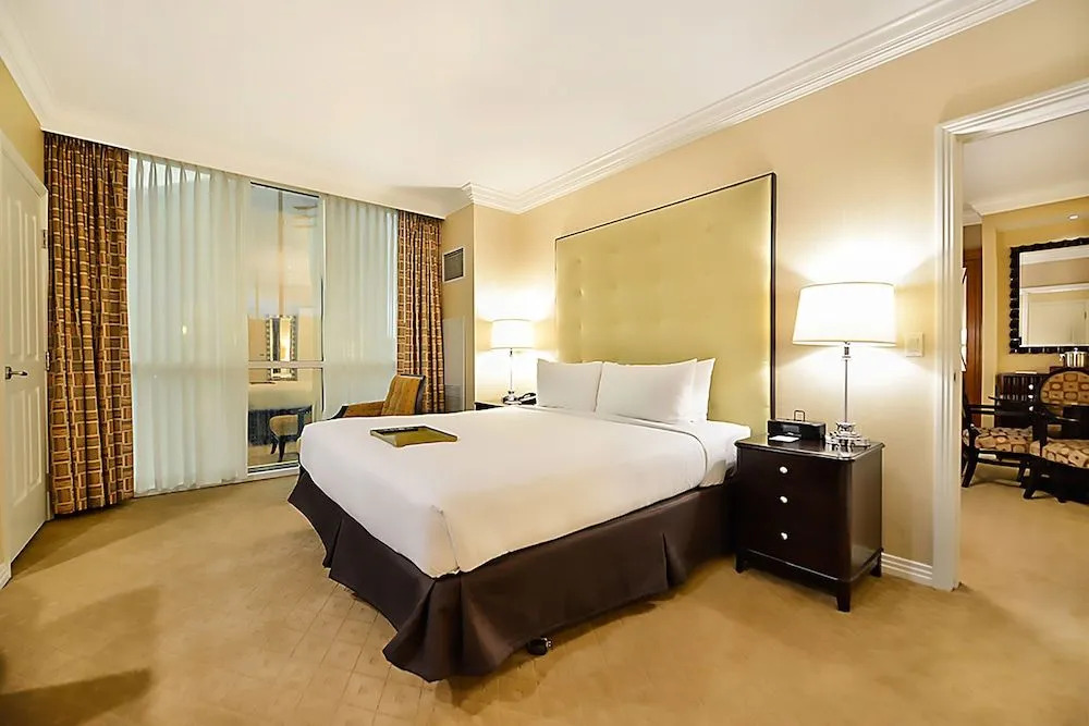Amalz Suites Collection at MGM Signature