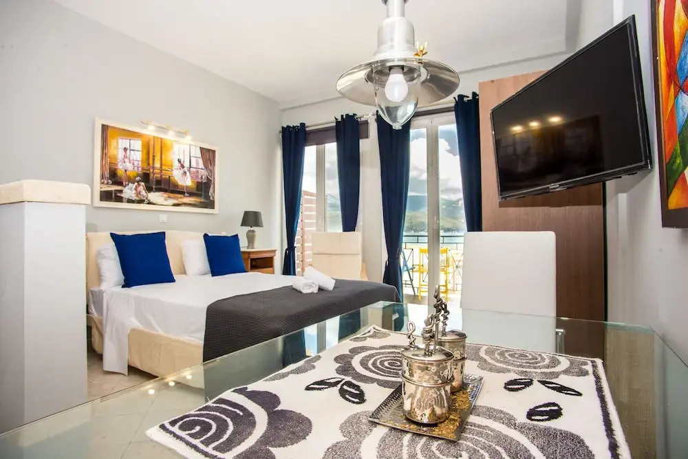 Xenia Ionis luxury apartments
