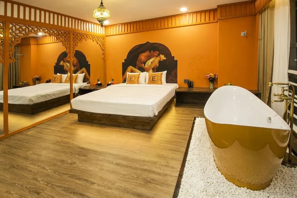 EROS HOTEL 2 - Love Hotel