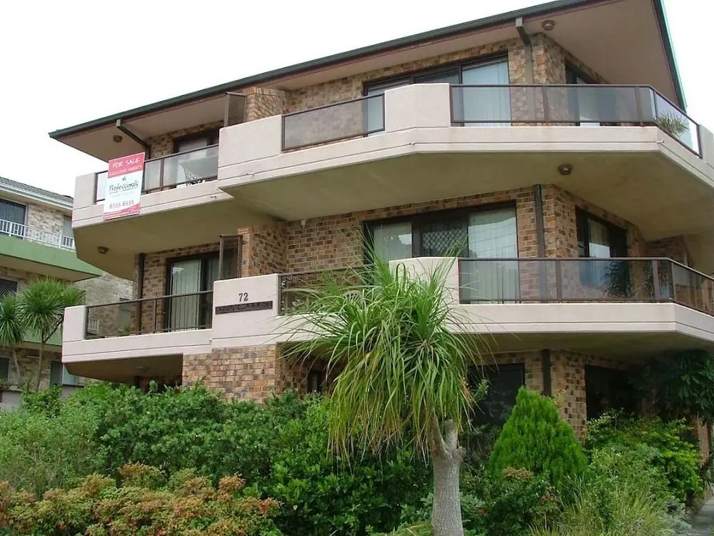 Renas Court Unit 6