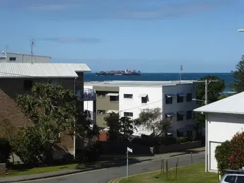Deepwater Cove Unit 1, 68 Lower Gay Tce Bulcock Beach