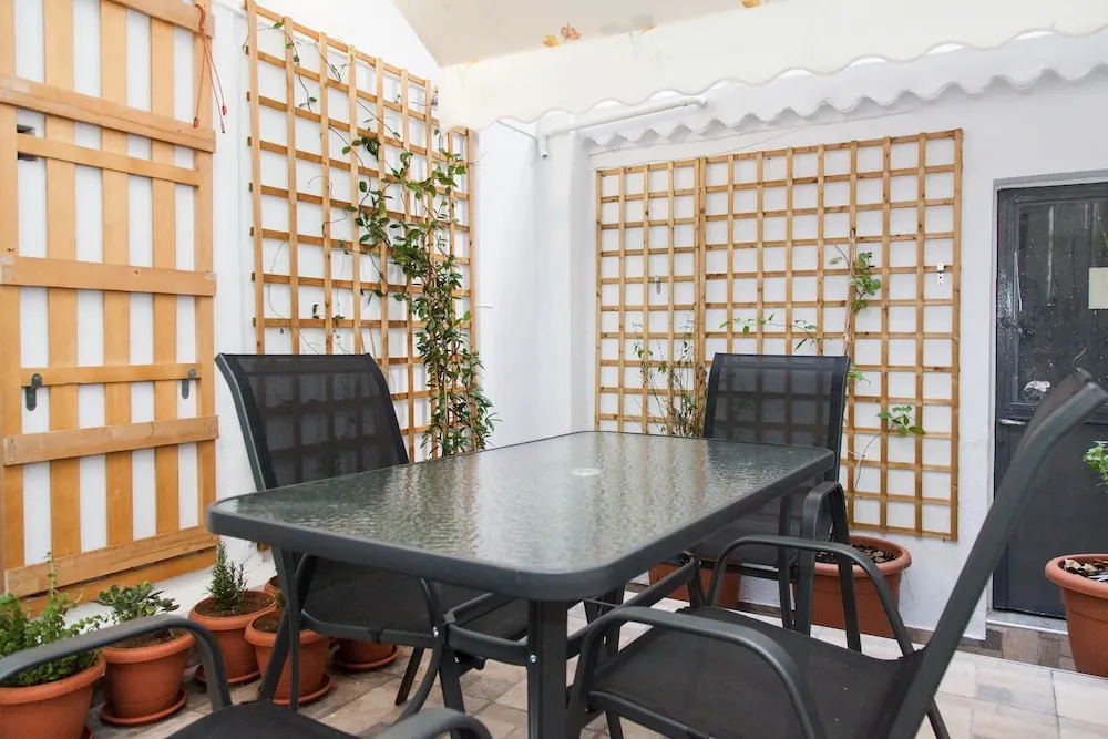 Beautiful new apartment in Petralona