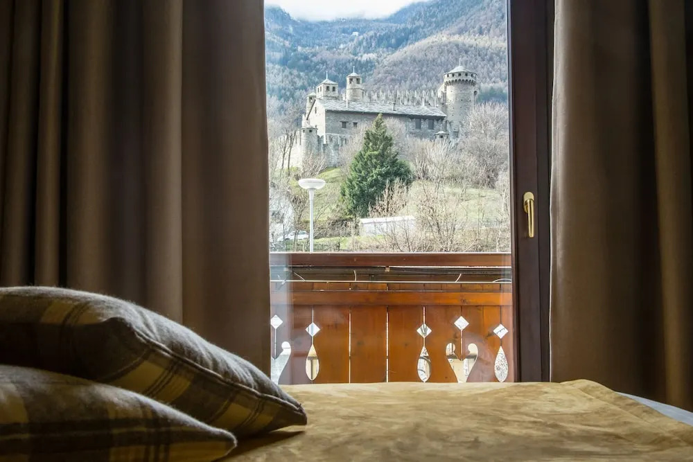 Hotel Comtes De Challant