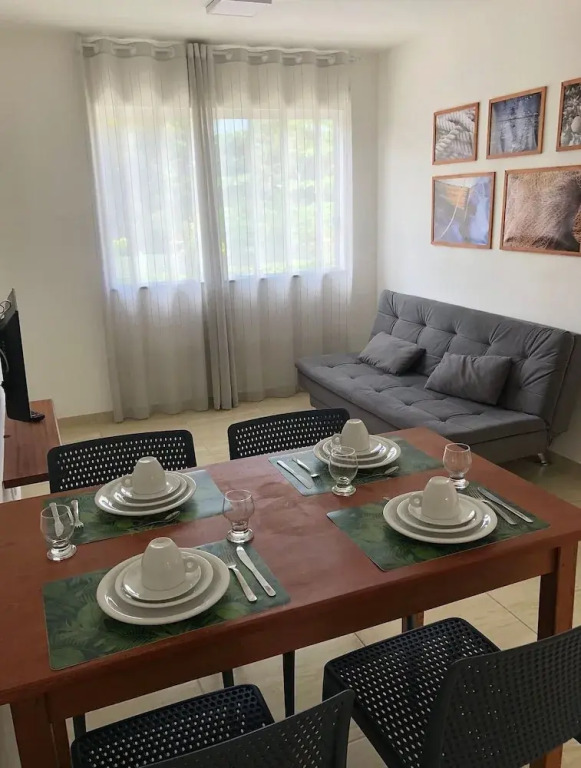 Apartamento na região de Guarajuba