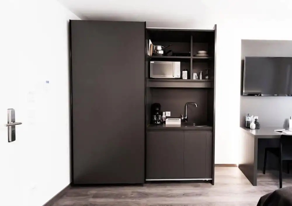 Mood contemporary living