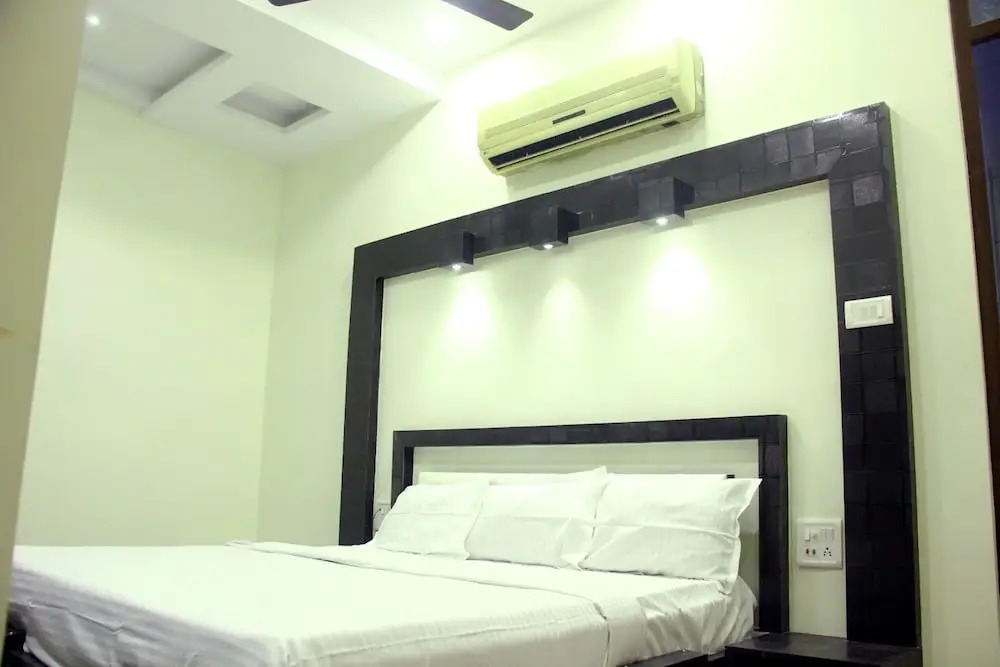 Hotel Satyam