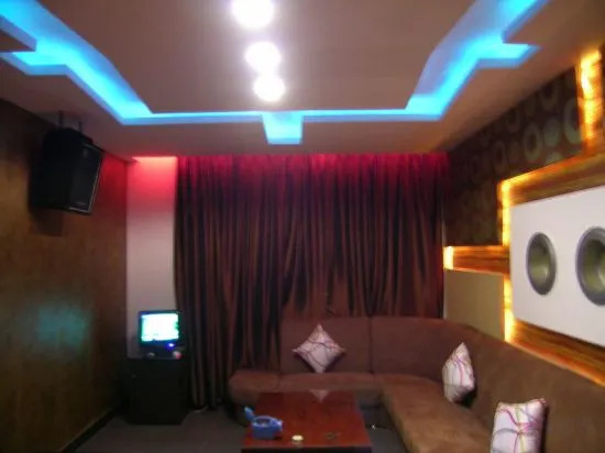 Daocheng Lanka Holiday Hotel