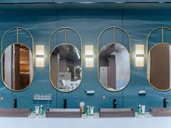 Harbour Hotel