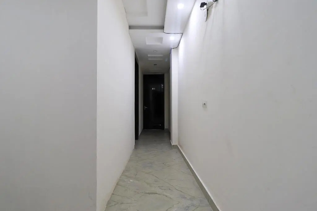 Superb Stay by OYO Rooms