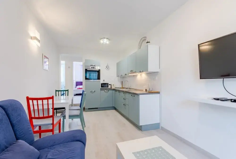 Apartment Karlo - Two Bedroom Apartment With Balcony