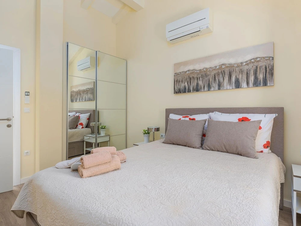 Modern Holiday House Favola In Funtana For 7 Persons Near The Beach