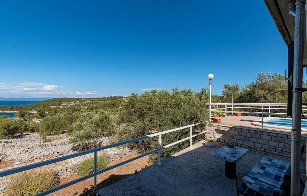 Awesome Home in Vela Luka With Wifi and 2 Bedrooms