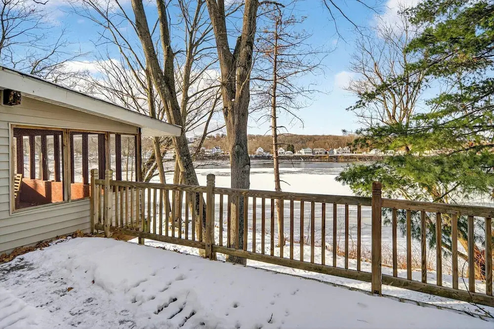 Riverfront Home w/ Tranquil Views in Schaghticoke